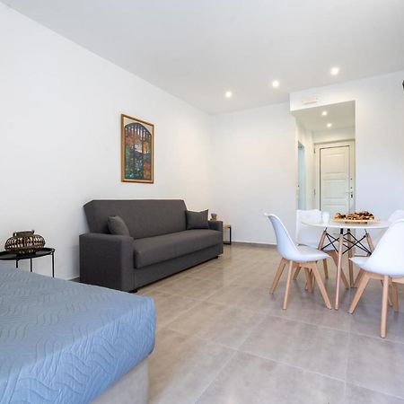 KalliGeoM Apartment Hersonissos  Bagian luar foto