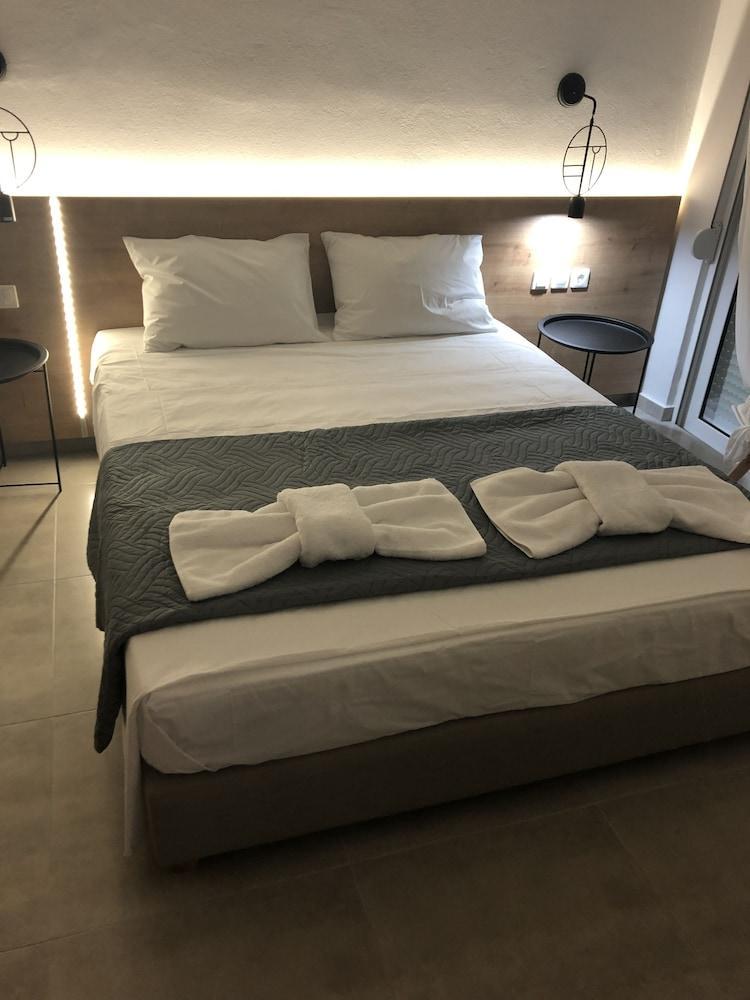 KalliGeoM Apartment Hersonissos  Bagian luar foto