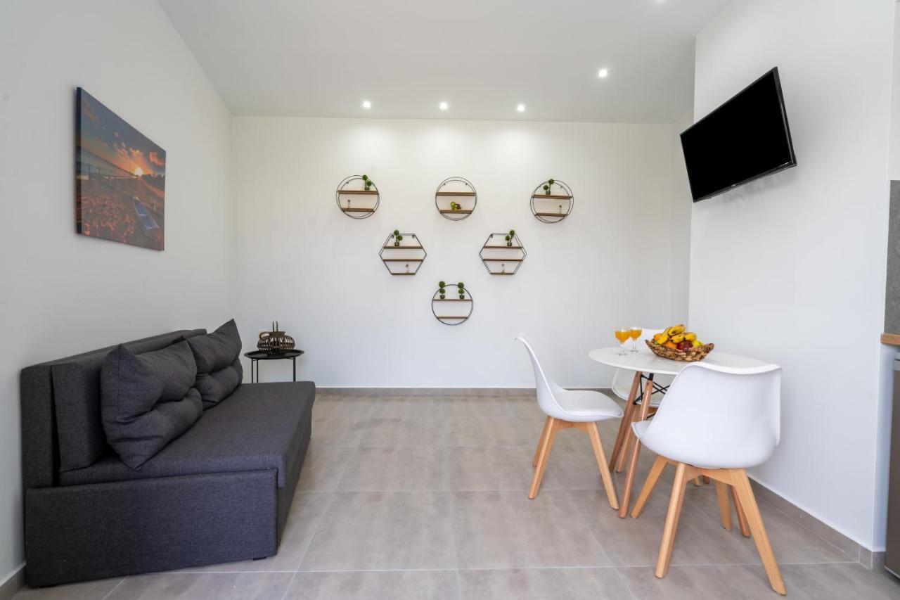 KalliGeoM Apartment Hersonissos  Bagian luar foto